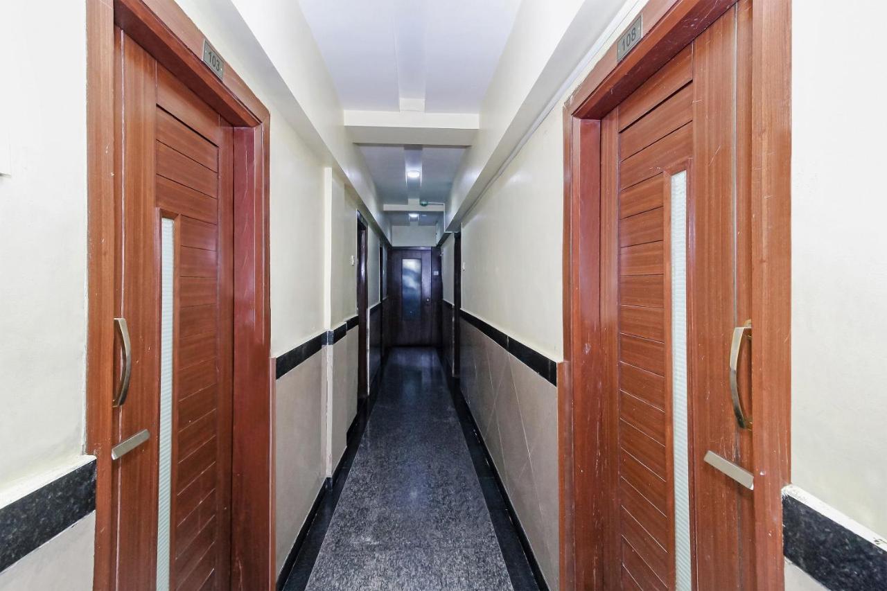 Oyo 30537 Hotel Megharaj Bijāpur Extérieur photo