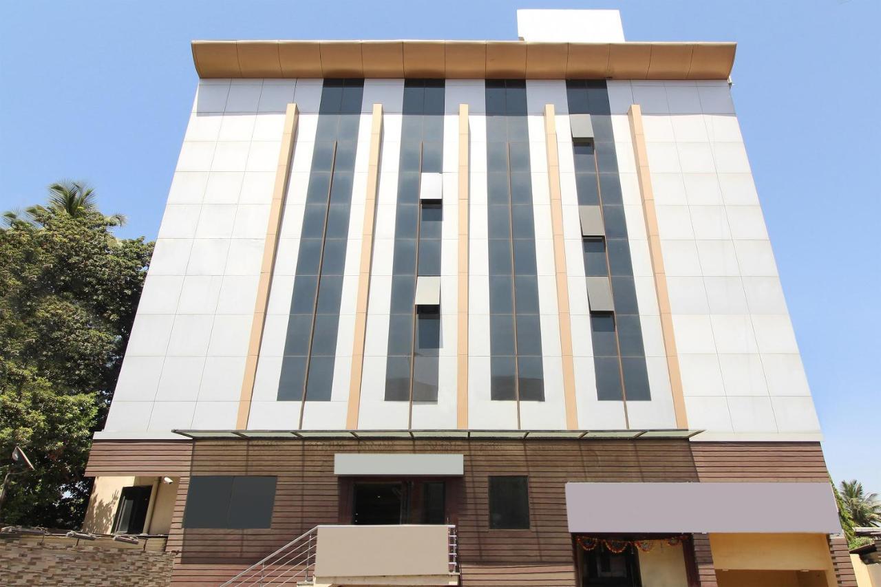 Oyo 30537 Hotel Megharaj Bijāpur Extérieur photo